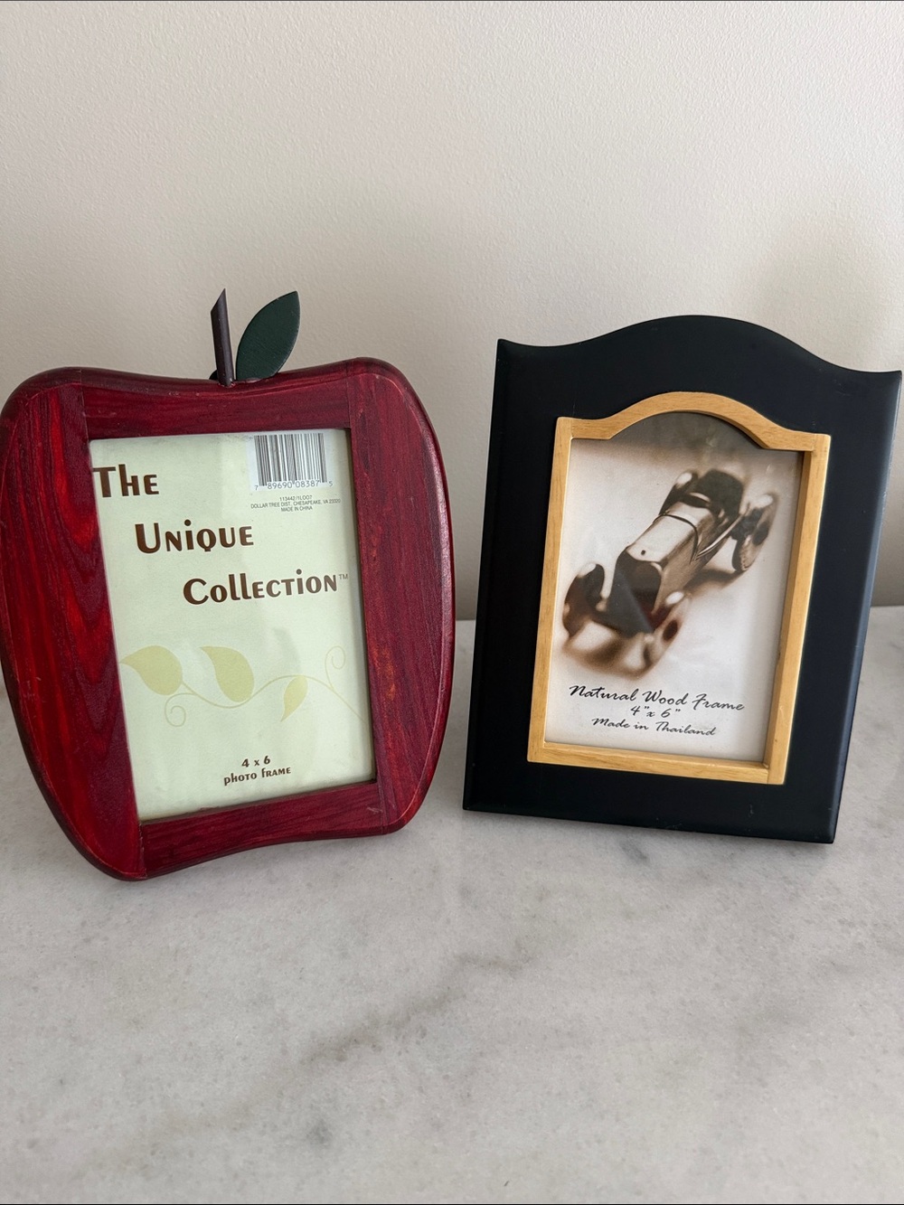 2 4x6 picture frames